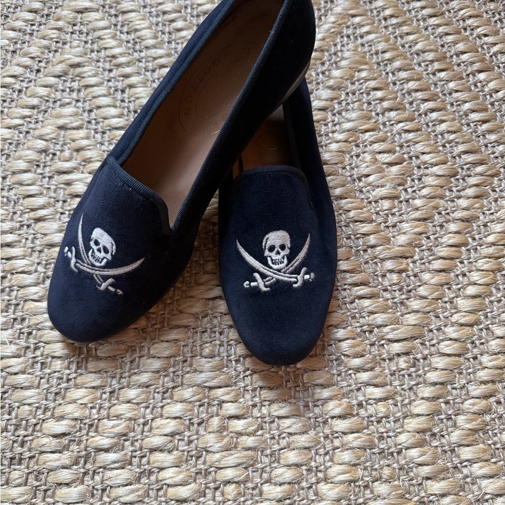 Stubbs & Wootton Deep Navy Skull Embroidered Loafers